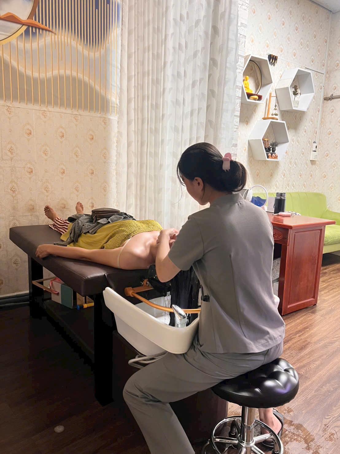 spa làm đẹp mỏ cày